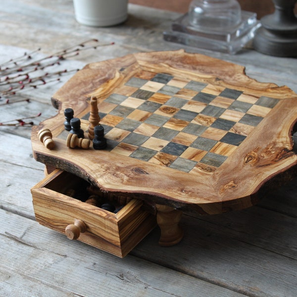 Échiquier, jeux d'échec, table de jeux, bois olivier , cadeau noel, cadeau de fete, cadeau pour lui, cadeau pour elle, cadeau