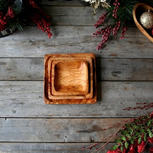 Wooden plate, wood plate, wooden dish, olive wood, christmas gift, gift for her, kitchen gift, gift for him, warming gift