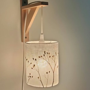 Applique a sospensione con supporto in legno e paralume Nature bianco/bianco sporco/beige ecrù in tela di lino e cotone