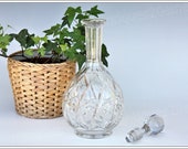 Wine decanter in Baccarat crystal model Harfleur