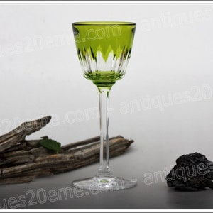 Roemer glass in Baccarat crystal model Lavandou