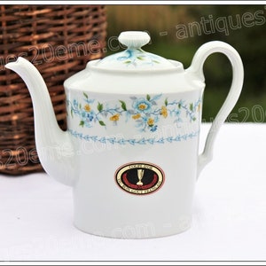 Limoges porcelain coffee pot from Tharaud, Sylvia model
