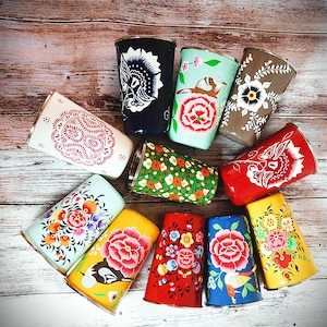 Tumbler Vase Ø8X12cm Hand painted Enameled stainless steel Flowers Birds India Navy Red White Taupe Green Blue Yellow Colorful
