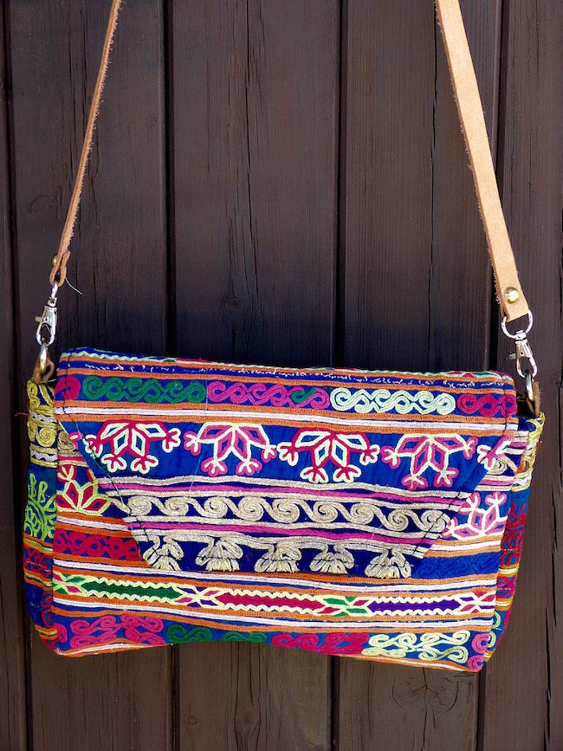 Sac à Bandoulière Ethnique Pour Femme - Broderie Bohème, Toile Synthétique, Vintage Coloré - 20x20x9 Cm, Réglable
