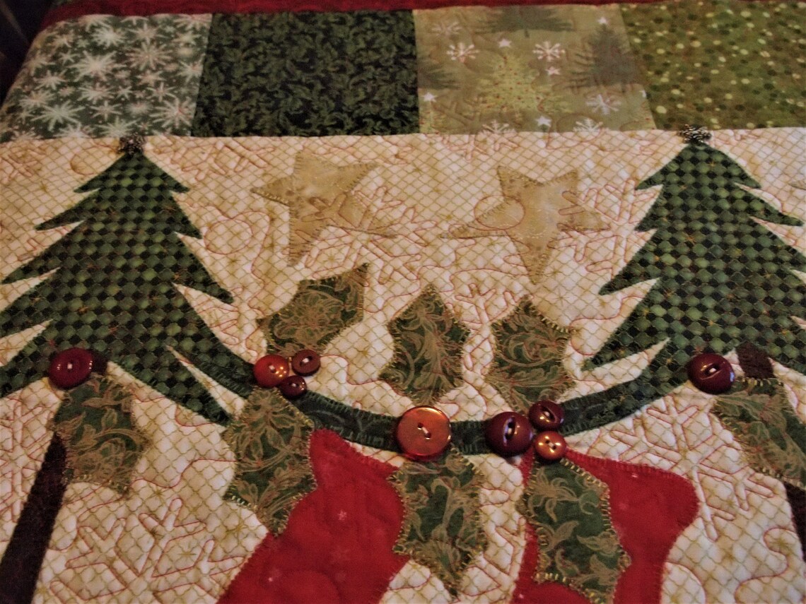 Primitive Quilted Christmas Throw Christmas Quilted Lap Etsy