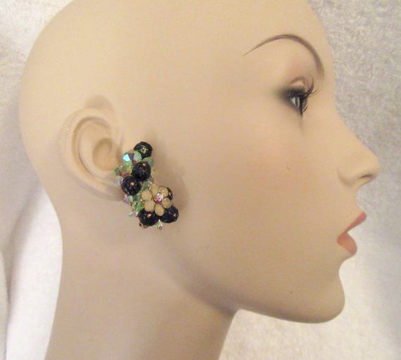 Vintage Hobe Crystal Flower Green Cluster Clip Ea… - image 5