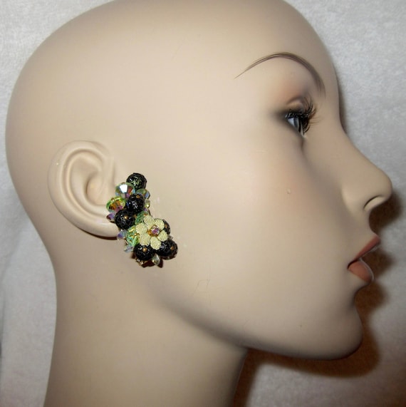 Vintage Hobe Crystal Flower Green Cluster Clip Ea… - image 10