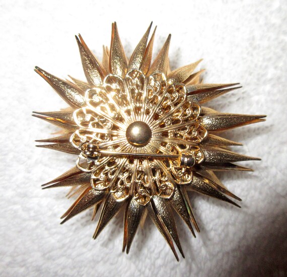 Miriam Haskell Style Vintage Flower Brooch: Artic… - image 9