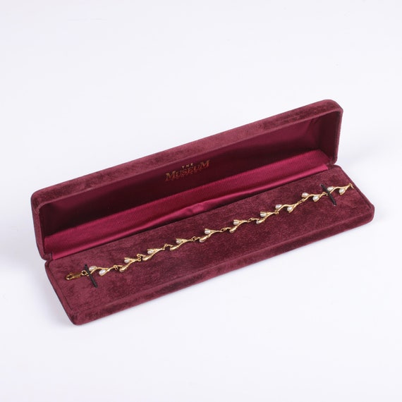 Museum Company 14k Gold Pearl Bracelet Pussy Willo