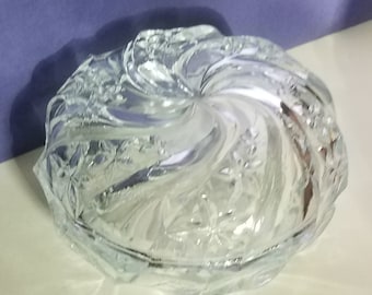 Round glass trinket box