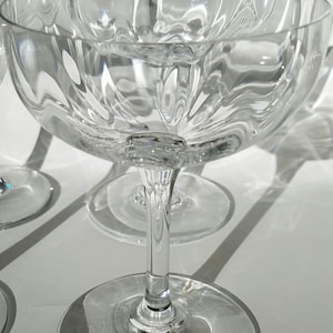 Fine crystal champagne glasses (4)