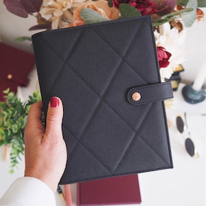 Raccoglitore ad anelli A5 in pelle vegana premium nera personalizzata con punto croce, agenda, organizer, planner / raccoglitore a 6 anelli
