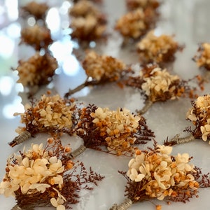 Pfirsich Hochzeit Boutonnière,Baby Atem Boutonnières,Braut Boutonnière