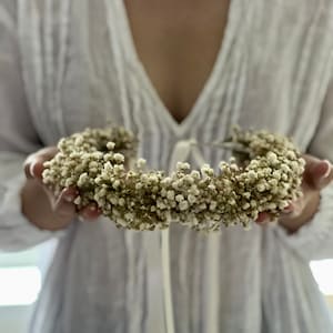Natural Dried Baby breath  Floral Wreath, Natural Dried Gypsophila