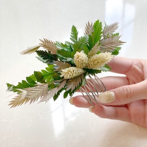 Greenery small hair comb,Flowers girl accessories,Bridal roses hair comb