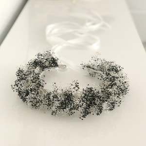 Corona de aliento de bebé seco real, corona floral de gypsophila seca, gris, corona floral blanca y negra, accesorios de boda