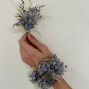 Gray Wrist Corsage-Gray Prom Corsage-Gray Dried flowers boutonniere