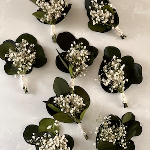 Eucalyptus and Baby breath Boutonnières,Favor gift topper;Tables-plates decoration;Greenery bouquet-Cream Wedding boutonniere