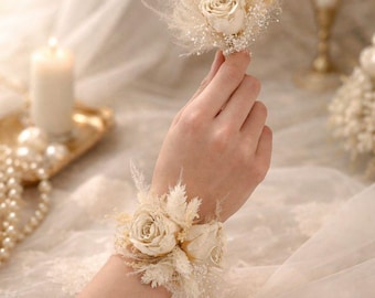 Konserverad Elfenbensros Handledskorsage & Brudgumsboutonniere Set – Torkade Blommor Bröllopsaccessoarer