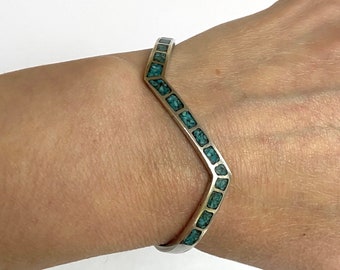 Vintage Sterling Silver Southwest Native Style Turquoise Chip Inlay Zig Zag Cuff Bracelet Size 6.25"