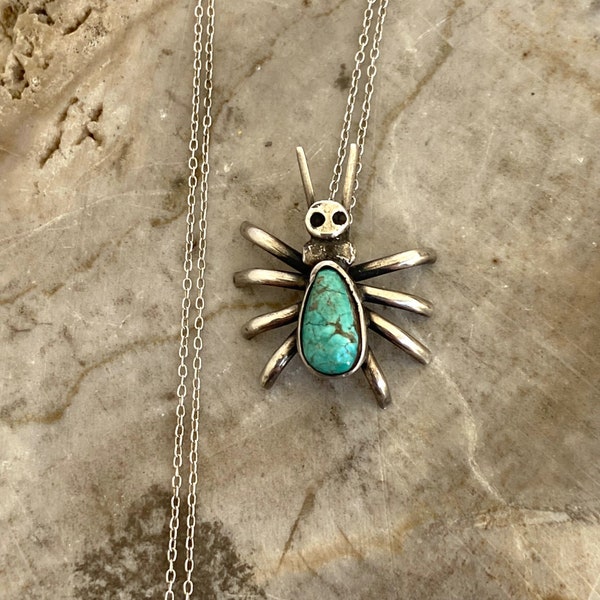 Vintage Sterling Silver 925 Southwest Native Style Turquoise Spider Insect Pendant Necklace 19" Cable Chain FLAW IN TURQUOISE