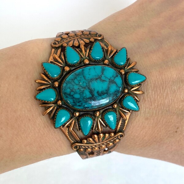 Vintage Signed Bell Trading Southwest Style Wide Solid Copper Oval Turquoise Stamped Cuff Bracelet Best Fits Wrist Size 6.5" Or Smaller