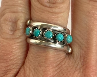 Vintage Sterling Silver 925 Southwest Native Zuni Style Petit Point Turquoise Snake Eyes Bias Set Ring