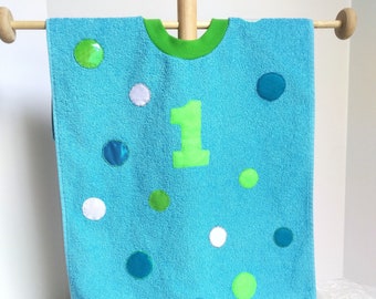 First Birthday bib - Personalised colours and numbers. Covers entire child AND 1st birthday party outfit.