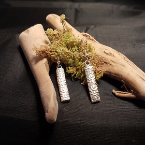 Boucles d’oreilles fines forme semi-circulaire