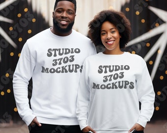 Maqueta de Navidad Gildan 18000, Maqueta de Gildan blanca, Maqueta de sudadera, Maqueta de pareja negra, Maqueta de modelo negro, Maqueta de sudadera de Navidad