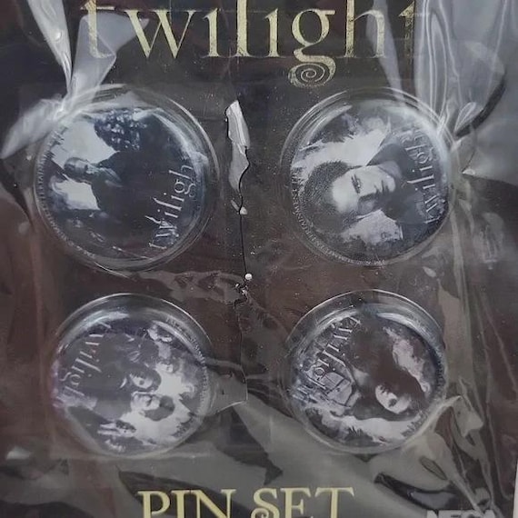 Twilight Button Pin Set of 4 and New Moon BK Prom… - image 2