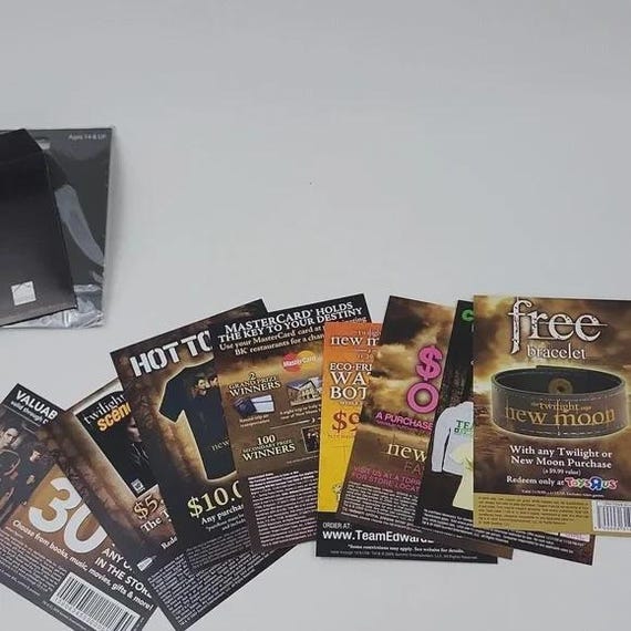 Twilight Button Pin Set of 4 and New Moon BK Prom… - image 6