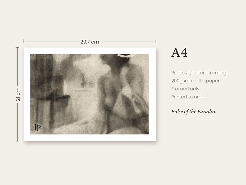 K&ouml;nnte beinhalten: Ein Kunstdruck im Kohle-Stil mit dem Titel Pulse of the Paradox, der eine Figur in einem Raum zeigt. Der Druck misst 29,7 cm mal 21 cm, hat das A4-Format und ist auf 200 g/m&sup2; mattem Papier gedruckt. Das Kunstwerk enth&auml;lt ein kleines Logo unten links.