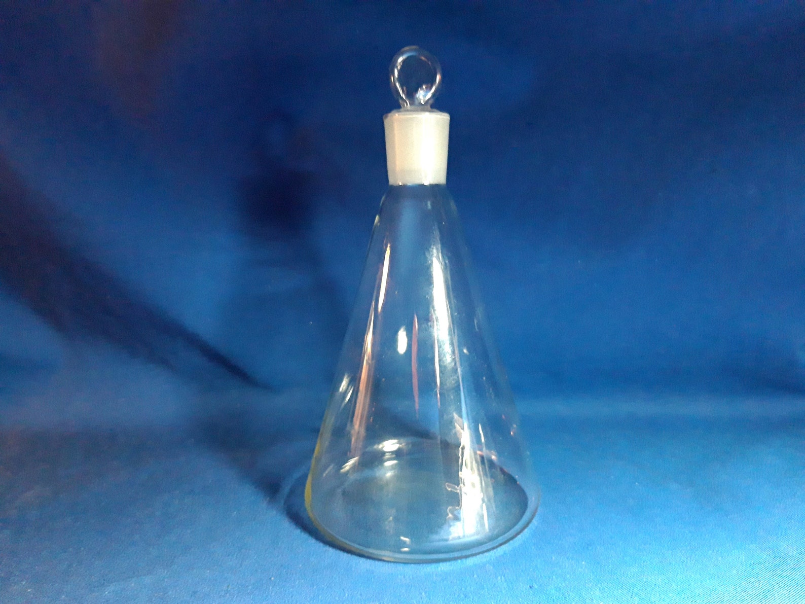 Large erlenmeyer flask 1L Vintage chemistry laboratory flask Etsy