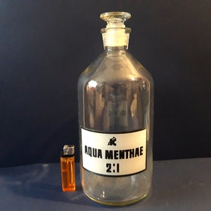Vintage 2 L Apothecary  Jar Bottle  Chemistry Laboratory Glassware