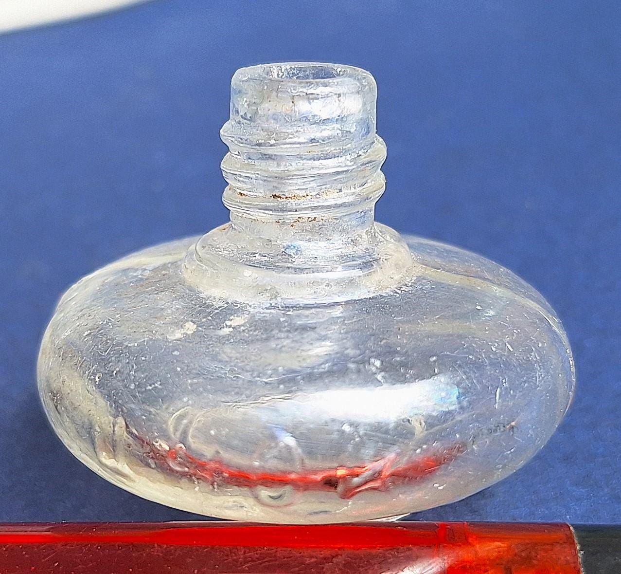 ソ連のヴィンテージ香水瓶18本セット - Etsy 日本