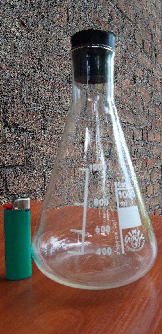 Large erlenmeyer flask 1L Vintage chemistry laboratory flask