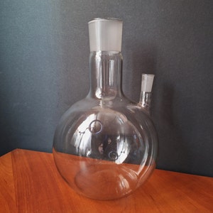 2000 ml 2 Neck Laboratory Flask  Vintage Chemistry  glassware