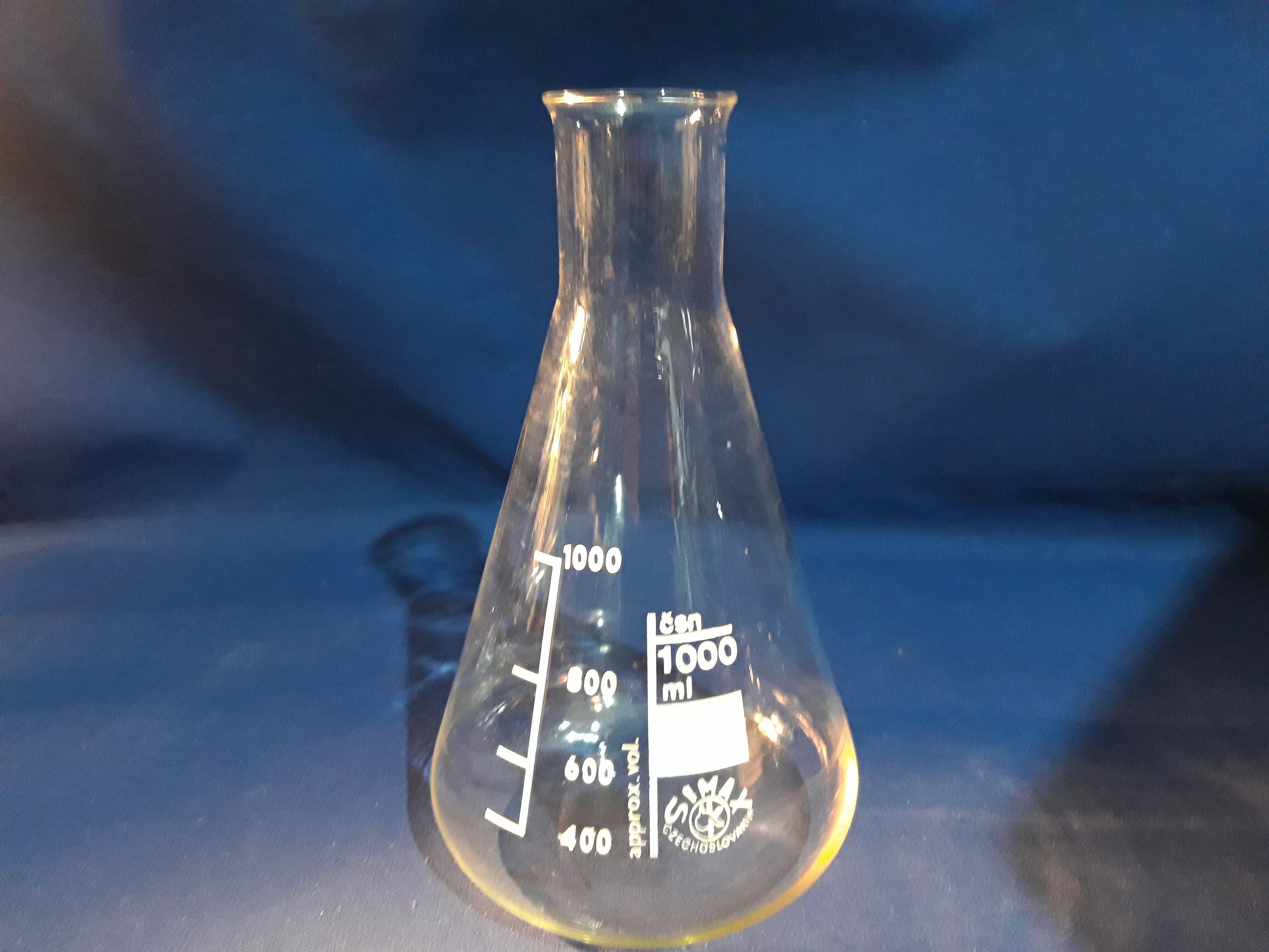 Large erlenmeyer flask 1L Vintage chemistry laboratory flask Etsy