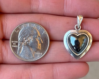 Sterling Silver 925 Hematite Heart Pendant - Pre-Owned (4.2g)