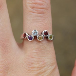 Pre-Owned Sterling Silver Size 9 Multi-Stone Ring 2.8g