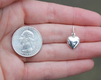 Pre-Owned Sterling Silver Puffy Heart Charm Pendant 1g