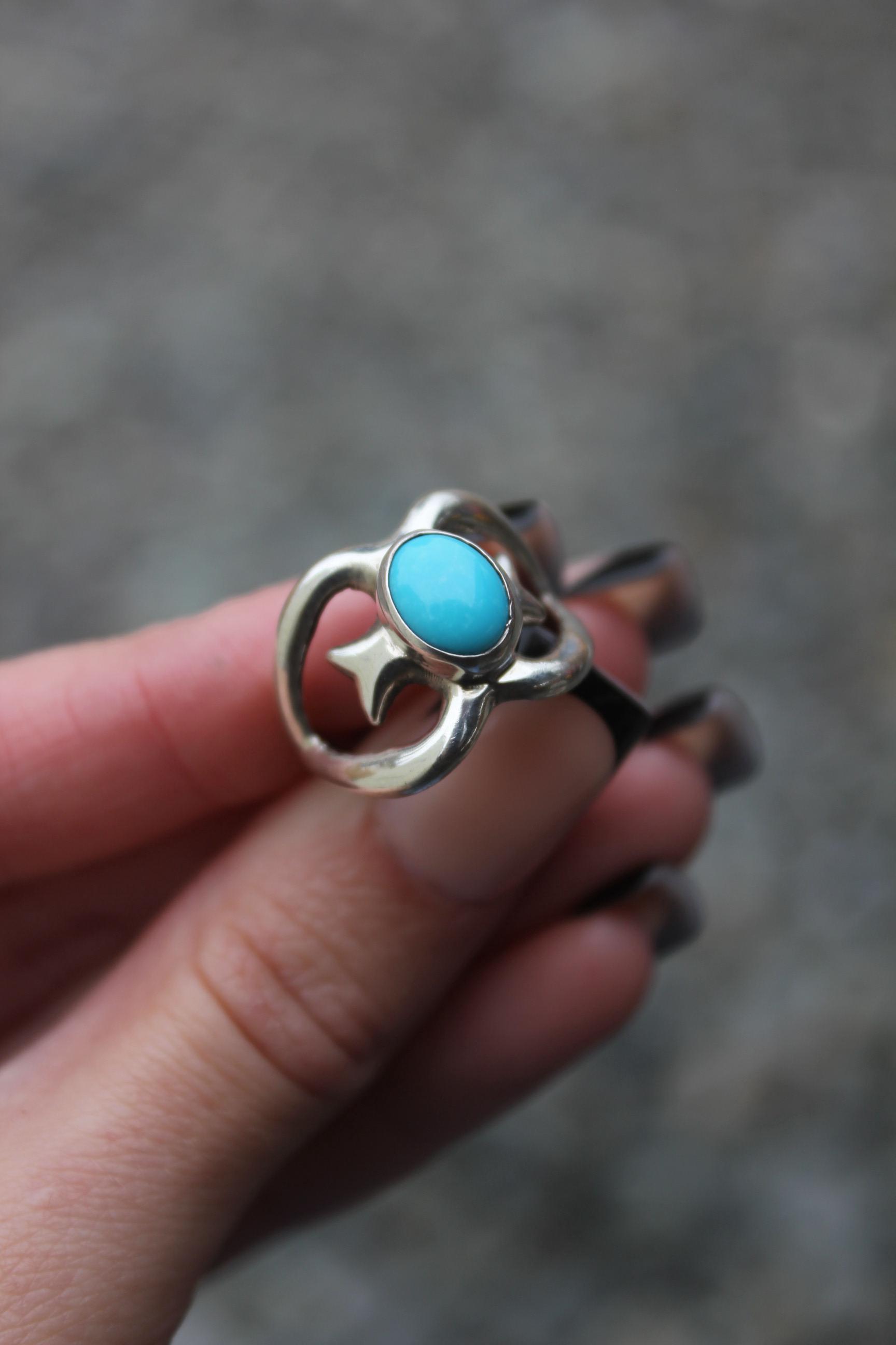 Sterling Silver 925 Size 7.5 Handmade Navajo Sandcast Turquoise