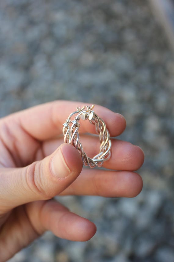 スターリングシルバー 925 スパイラルツイストフープピアス - 中古品