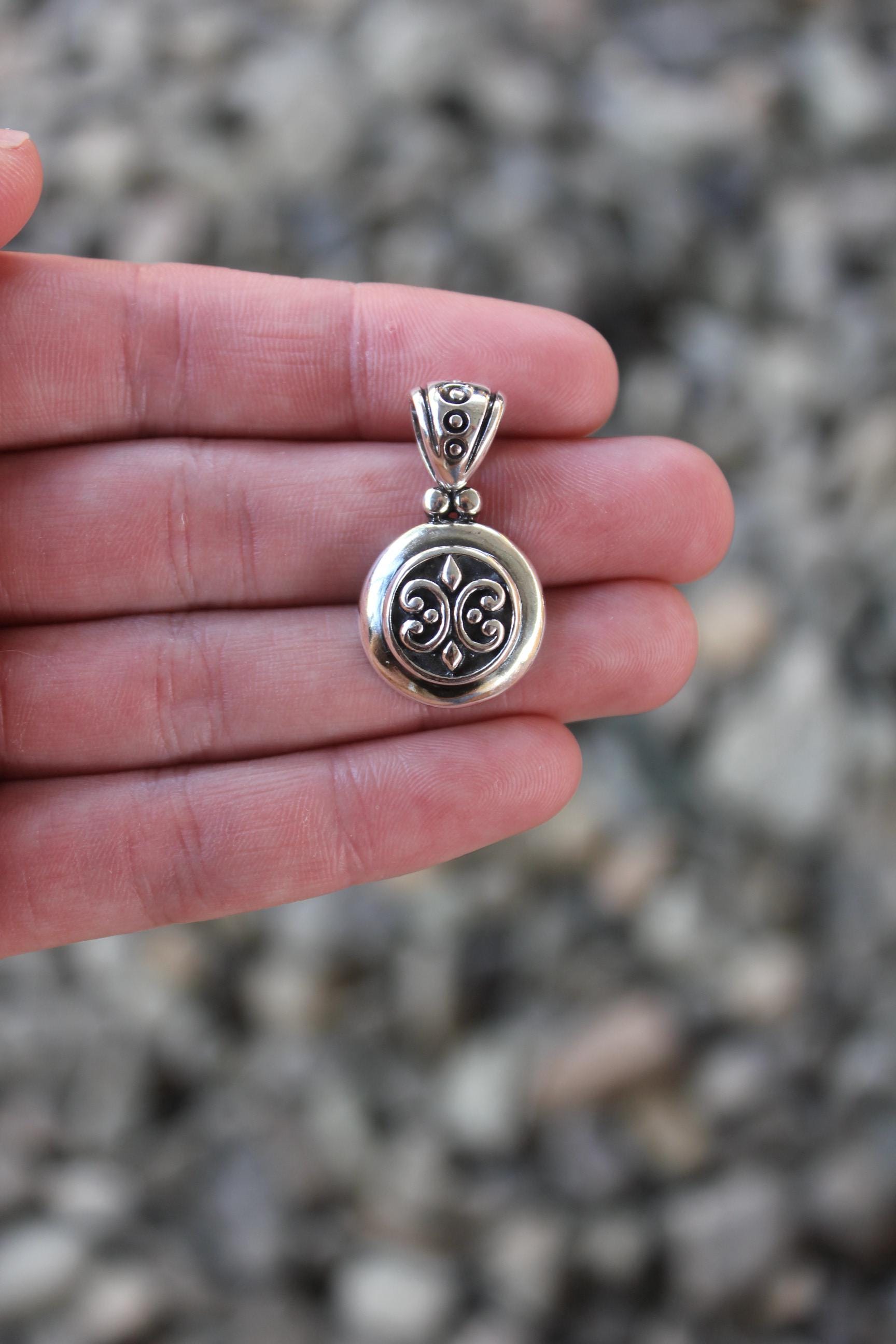 Sterling Silver 925 Ornate Filigree Scroll Design Pendant - Pre 