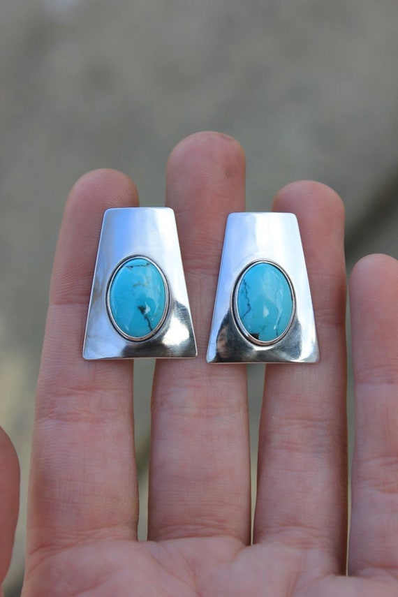 Pre-Owned Sterling Silver Large Turquoise Studs