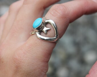 Sterling Silver 925 Size 7.5 Handmade Navajo Sandcast Turquoise