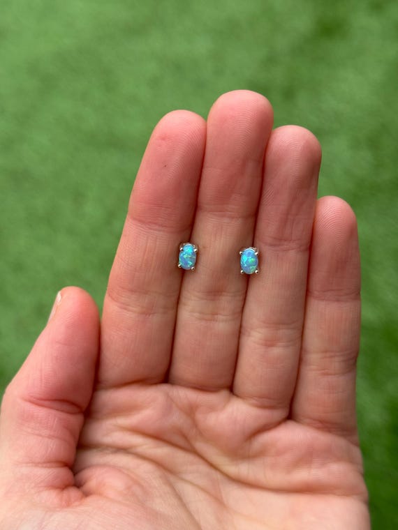 Sterling Silver 925 Simple Opal Stud Earrings - P… - image 2