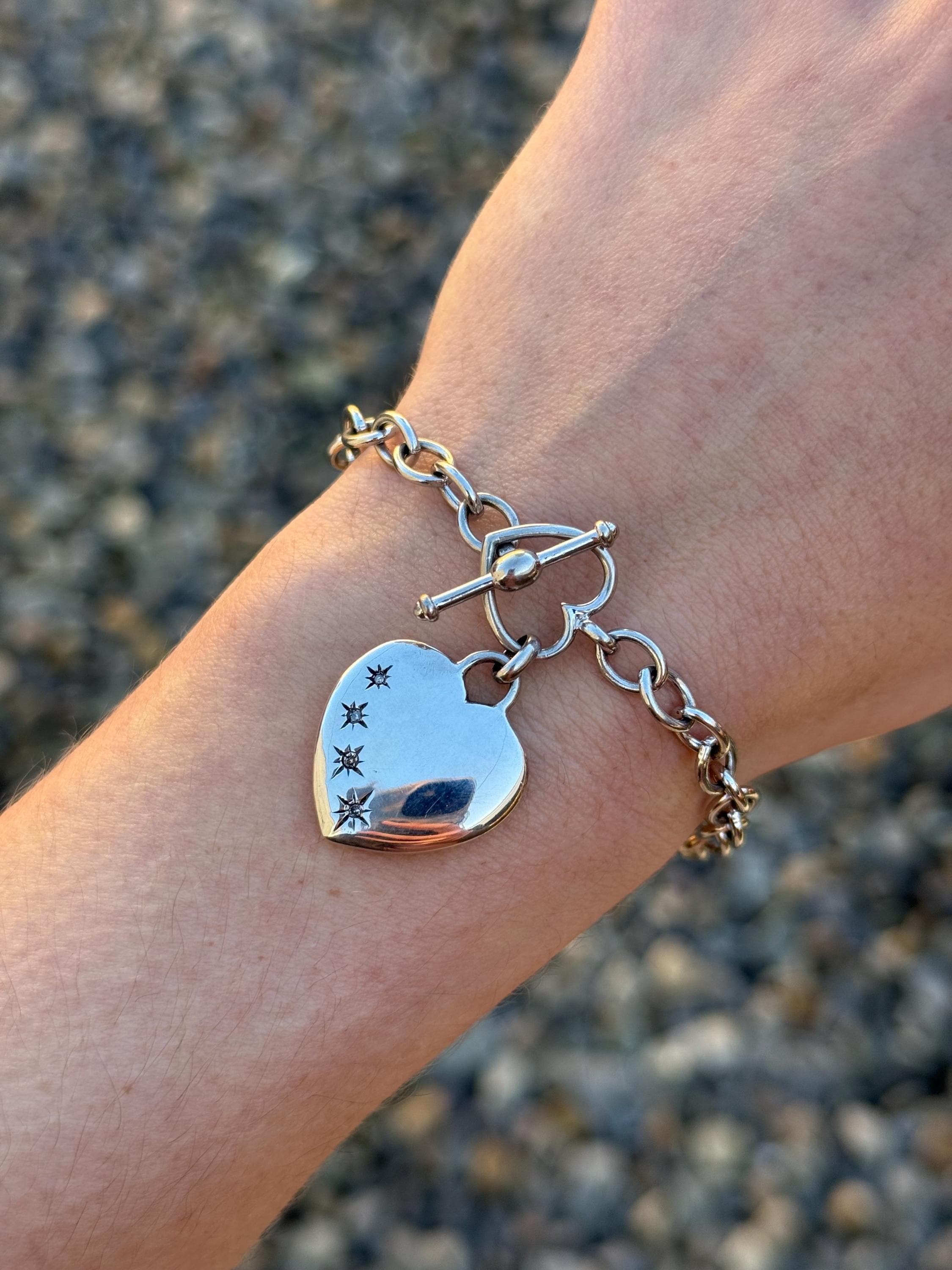 Sterling Silver 925 7” Diamond Heart Charm Toggle Bracelet - Pre