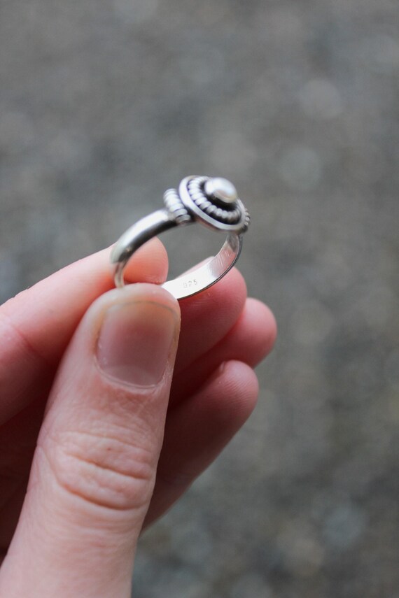 Anillo de plata de ley usado con perla genuina de tamaño 7,25, 4,7